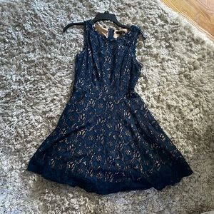City Studio Dress Size 7 Tan and Navy Blue